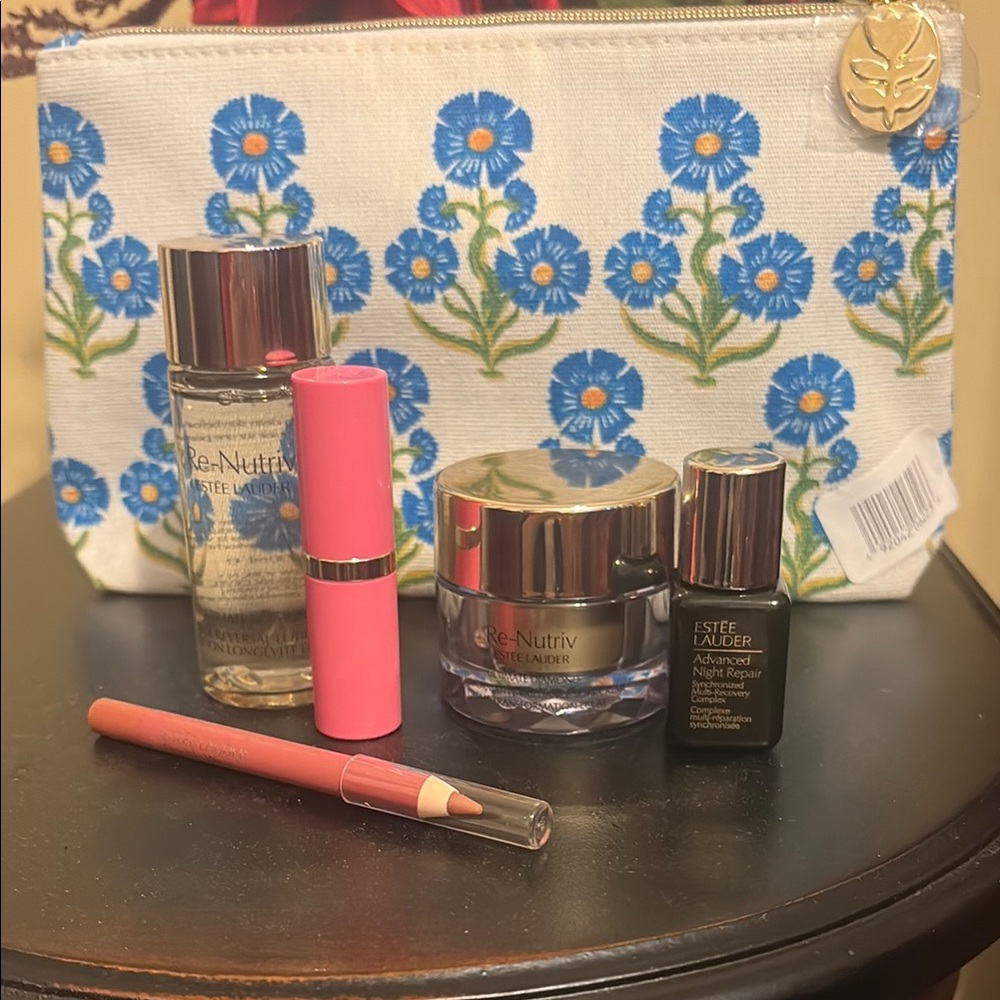 Estee Lauder Re-Nutriv & Advanced Night Repair Skincare and Lip Set 5 Piece Set